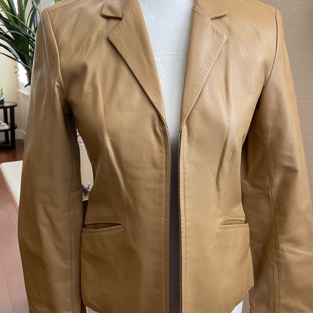 Ann Taylor 100% leather blazer style jacket